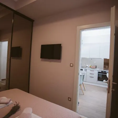 Apartament Izzy *